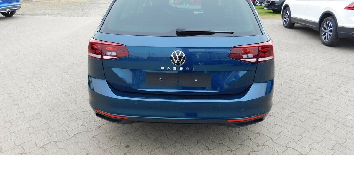 VW Passat Variant 2.0 BusinesTDI DSG Navi Klima 32.200 km 23.990 &euro; Vordorf 38533