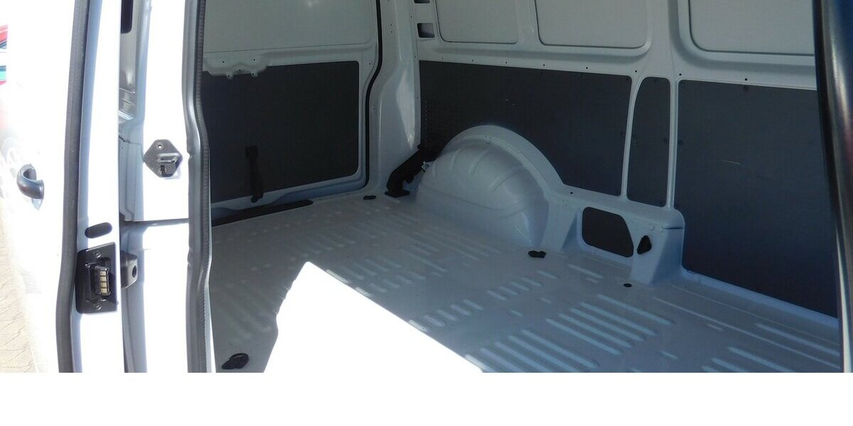 VW T6.1 Transporter 1 Abt e- Lang 4-Gang Klima 4.800 km 16.990 &euro; Vordorf 38533