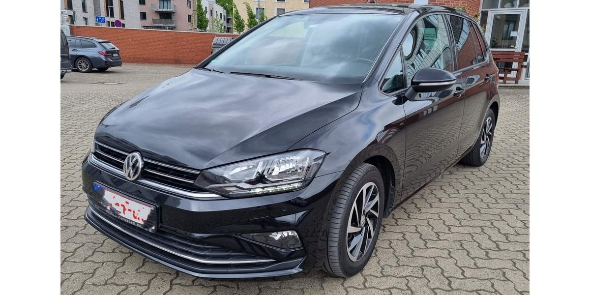VW Golf Sportsvan VII Join,KLIMA,NAVI,AHK,LED 181.800 km 9.989 &euro; Braunschweig 38106