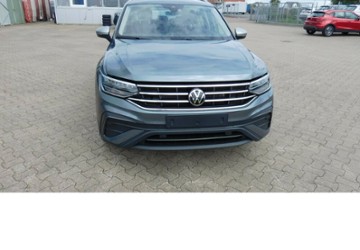 VW Tiguan Allspace 1.5 TSI Life 7 Sitze Navi DSG 31.500 km 27.390 &euro; Vordorf 38533