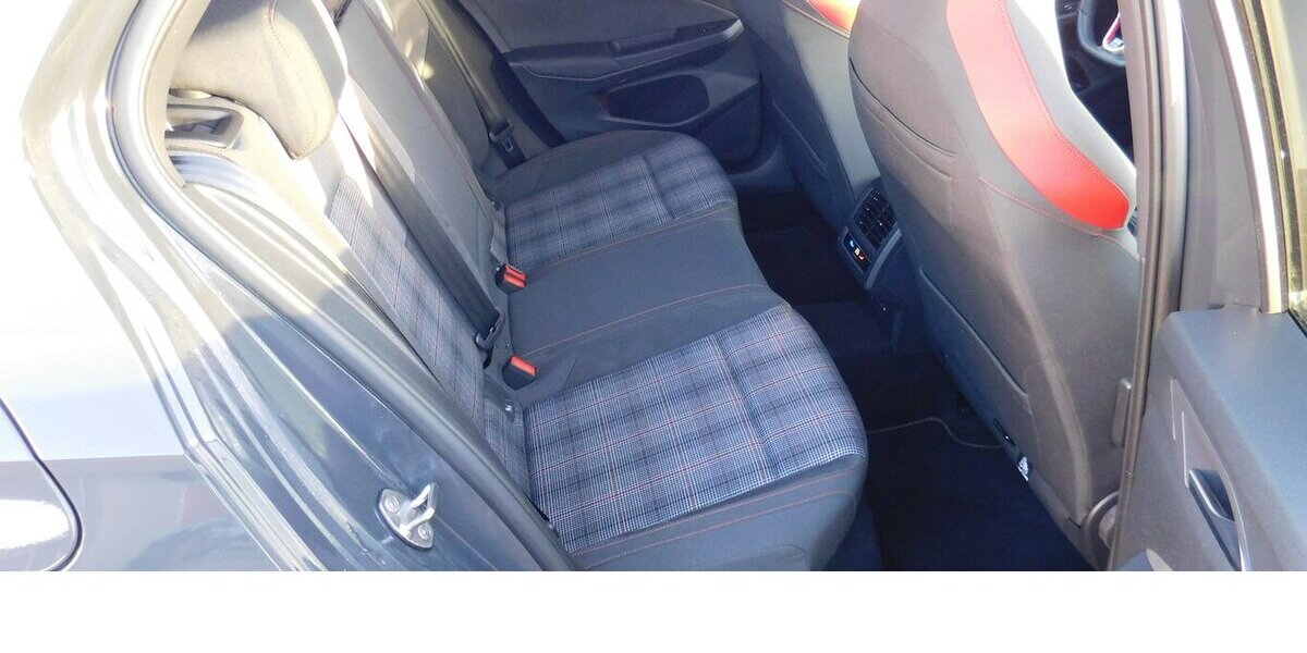 VW Golf 2.0 VIII GTI Performance TSI BMT 4 Trg Navi 38.200 km 23.990 &euro; Vordorf 38533