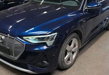 Audi e-tron 57.400 km 29.999 &euro; Salzgitter 38259