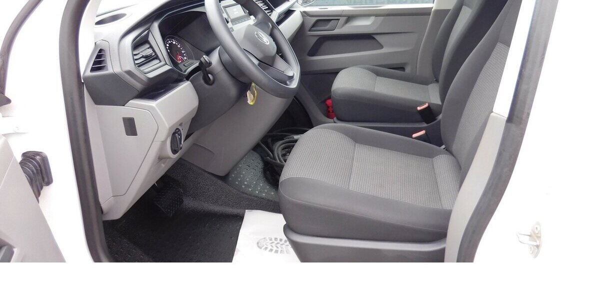 VW T6.1 Transporter 1 Abt e- Lang 4-Gang Automatic 5.400 km 15.990 &euro; Vordorf 38533