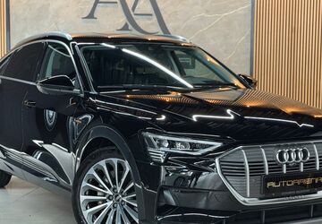 Audi e-tron 39.800 km 34.000 &euro; Salzgitter 38259