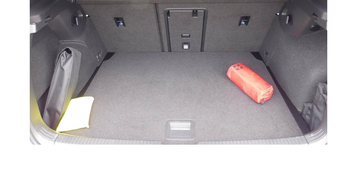VW Golf GTI Golf 2.0 VIII TSI Performance 4Trg Navi 29.900 km 24.990 &euro; Vordorf 38533