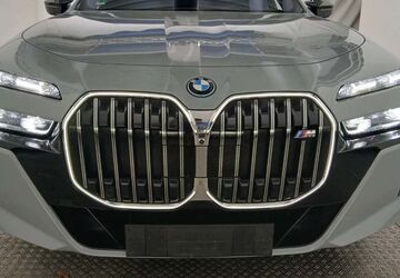BMW i7 112.100 km 80.999 &euro; Braunschweig 38126