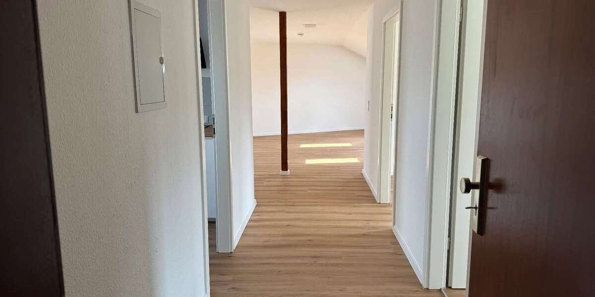 Etagenwohnung Braunschweig Nordstadt - 2 Zimmer, 70 m&sup2;, 805&euro; | Angebot:27330162