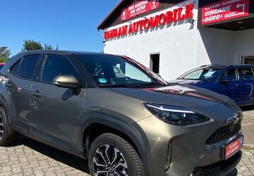 Toyota Yaris 20.000 km 21.950 &euro; Goslar 38644
