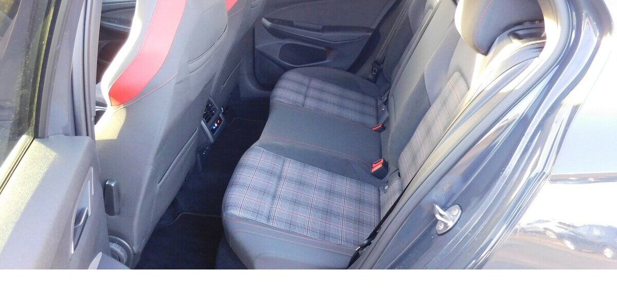 VW Golf 2.0 VIII GTI Performance TSI BMT 4 Trg Navi 38.200 km 23.990 &euro; Vordorf 38533