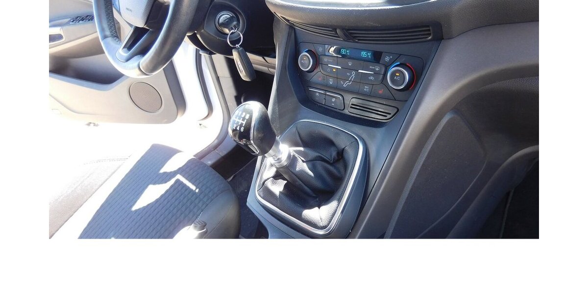 Ford C-Max 1.0 TSI 4 Trg Klima Navi Alu 131.000 km 6.990 &euro; Vordorf 38533