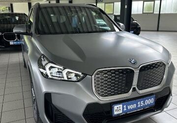 BMW iX1 32.106 km 51.830 &euro; Salzgitter 38228