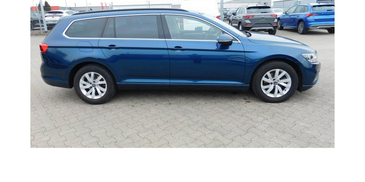 VW Passat Variant 2.0 BusinesTDI DSG Navi Klima 32.200 km 23.990 &euro; Vordorf 38533