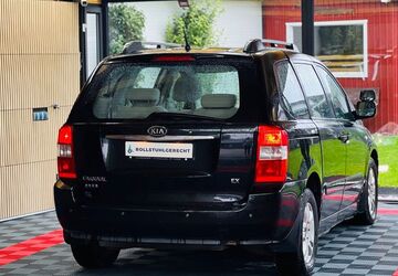 Kia Carnival 201.000 km 8.900 &euro; Salzgitter 38259