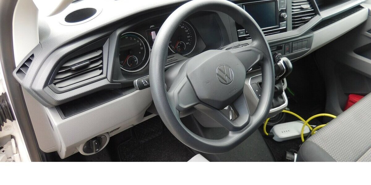 VW T6.1 Transporter 1 Abt e- Lang 4-Gang Auto Navi 26.700 km 17.390 &euro; Vordorf 38533