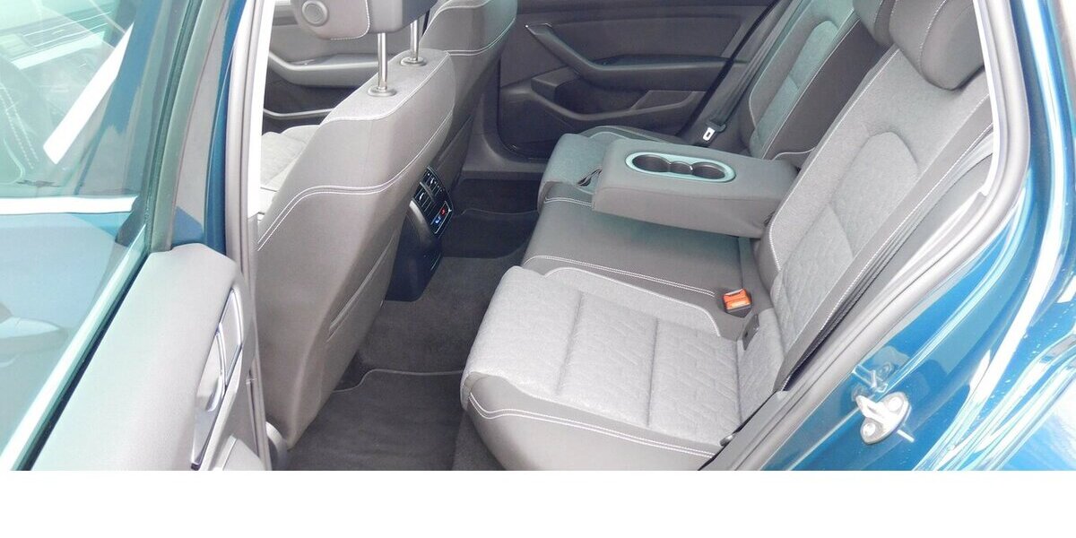 VW Passat Variant 2.0 BusinesTDI DSG Navi Klima 32.200 km 23.990 &euro; Vordorf 38533
