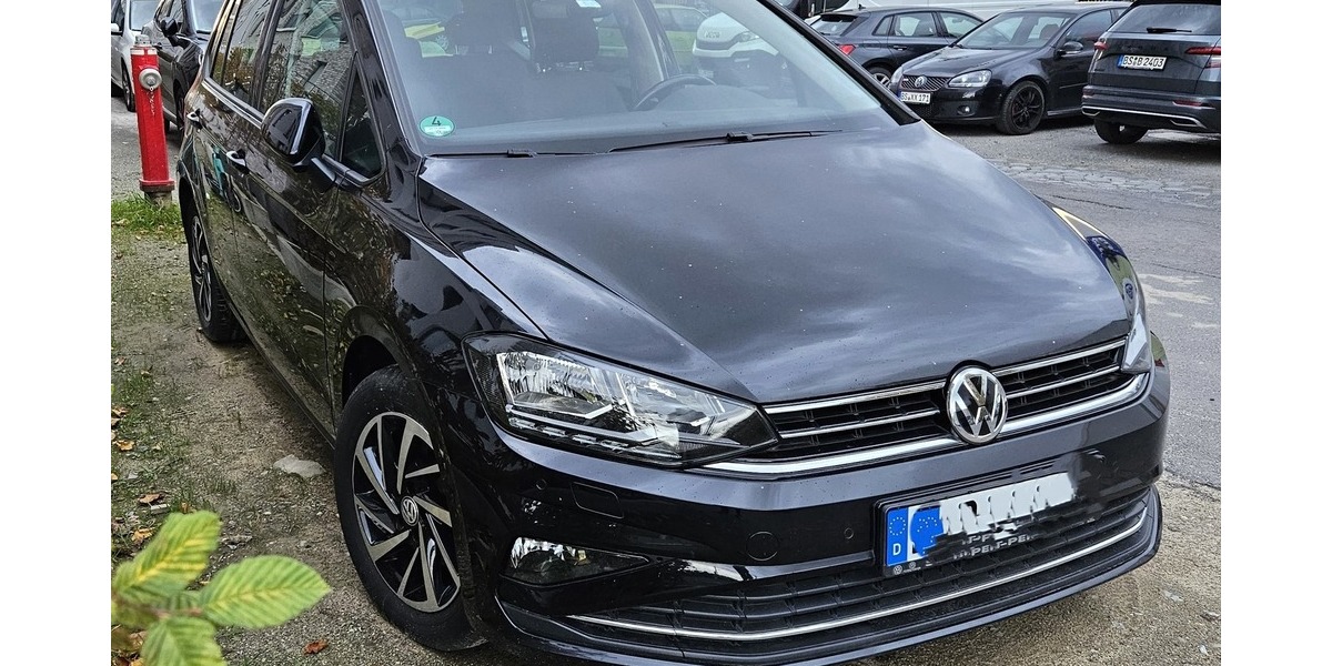 VW Golf Sportsvan VII Join,KLIMA,NAVI,AHK,LED 181.800 km 9.989 &euro; Braunschweig 38106