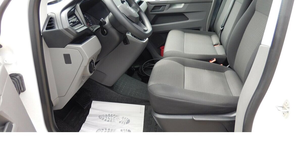 VW T6.1 Transporter 1 Abt e- Lang 4-Gang Auto Navi 20.900 km 15.390 &euro; Vordorf 38533