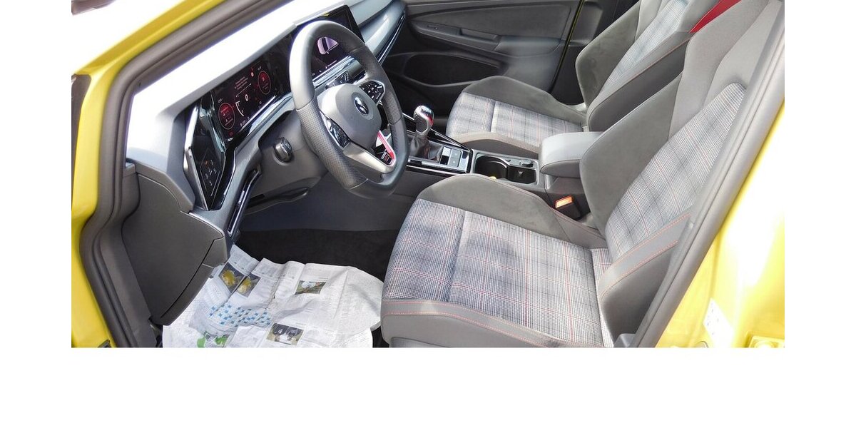 VW Golf 2.0 VIII GTI Performance 4 TRG TSI BMT Navi 29.100 km 24.690 &euro; Vordorf 38533