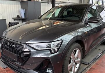 Audi e-tron 134.069 km 25.990 &euro; Braunschweig 38122
