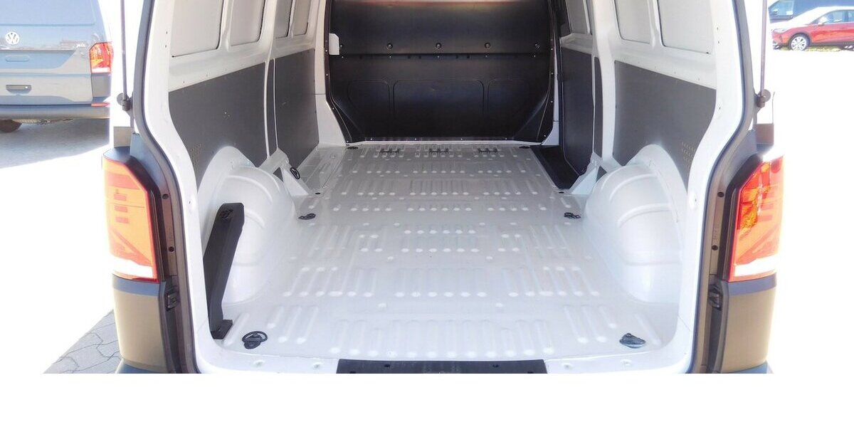 VW T6.1 Transporter 1 Abt e- Lang 4-Gang Klima 4.800 km 16.990 &euro; Vordorf 38533