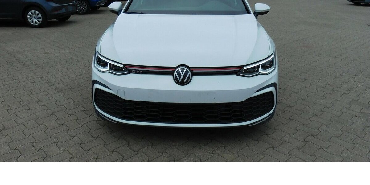 VW Golf GTI Golf 2.0 VIII TSI Performance 4Trg Navi 29.900 km 24.990 &euro; Vordorf 38533