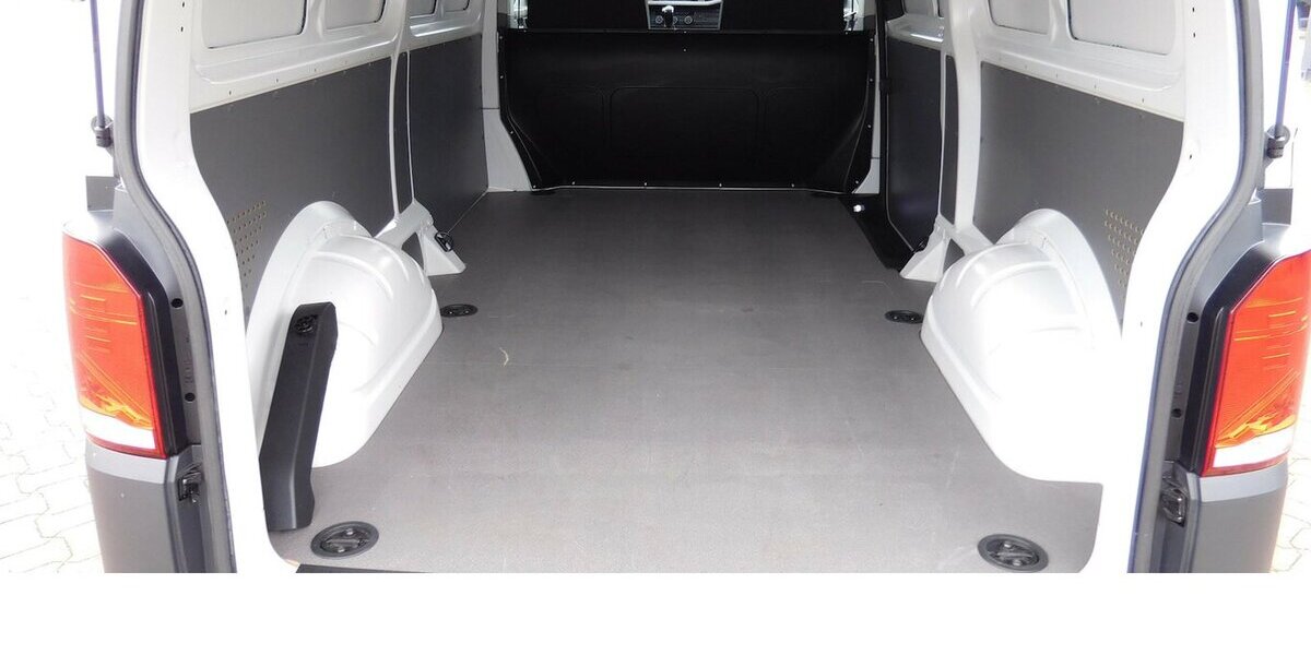 VW T6.1 Transporter 1 Abt e- Lang 4-Gang Automatic 10.600 km 15.390 &euro; Vordorf 38533