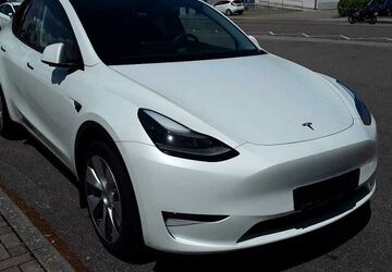Tesla Model Y 69.184 km 33.990 &euro; Salzgitter 38259