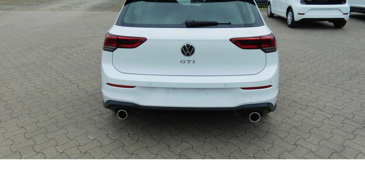 VW Golf GTI Golf 2.0 VIII TSI Performance 4Trg Navi 29.900 km 24.990 &euro; Vordorf 38533