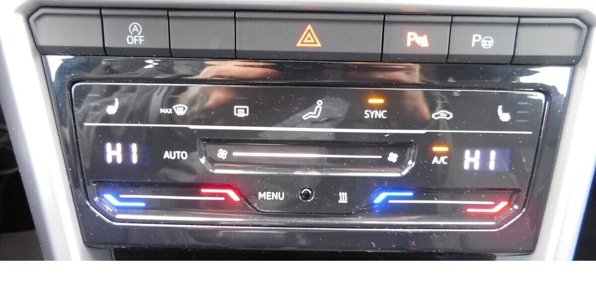 VW T-Roc 1.5 Life TSI BMT Navi Klima 34.000 km 22.990 &euro; Vordorf 38533