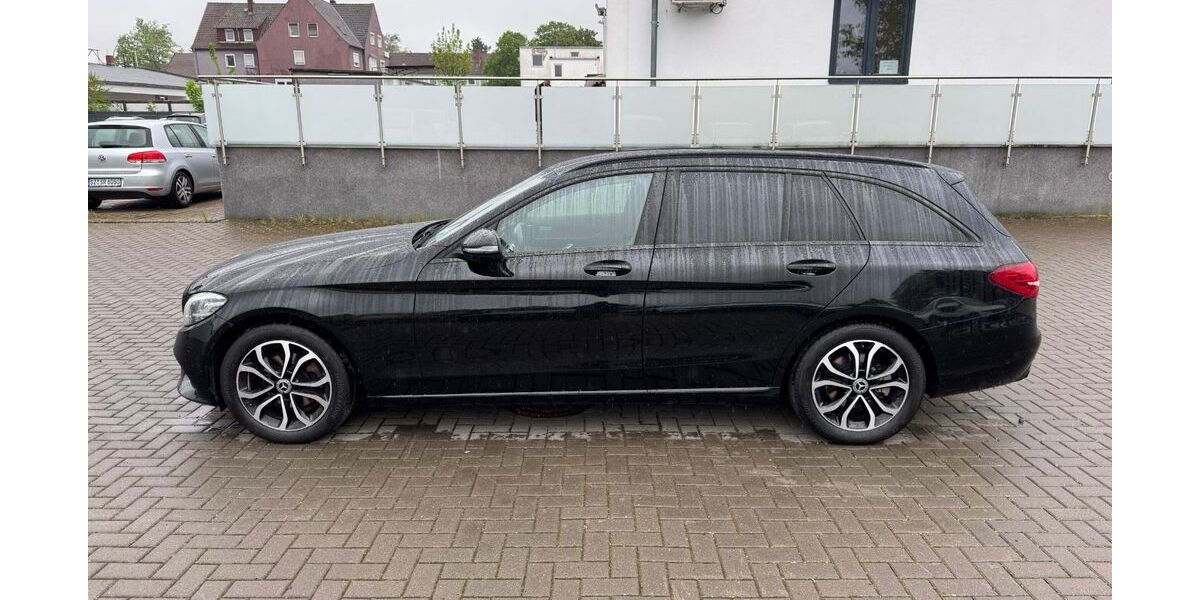 Mercedes-Benz C 180 159.950 km 15.490 &euro; Salzgitter-Lebenstedt 38226