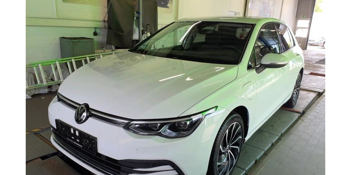 VW Golf 122.900 km 18.890 &euro; Braunschweig 38114