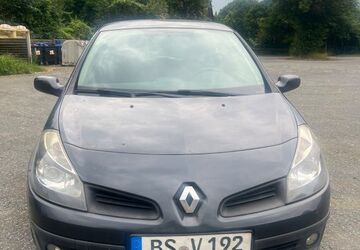 Renault Clio 233.287 km 1.750 &euro; Salzgitter 38229