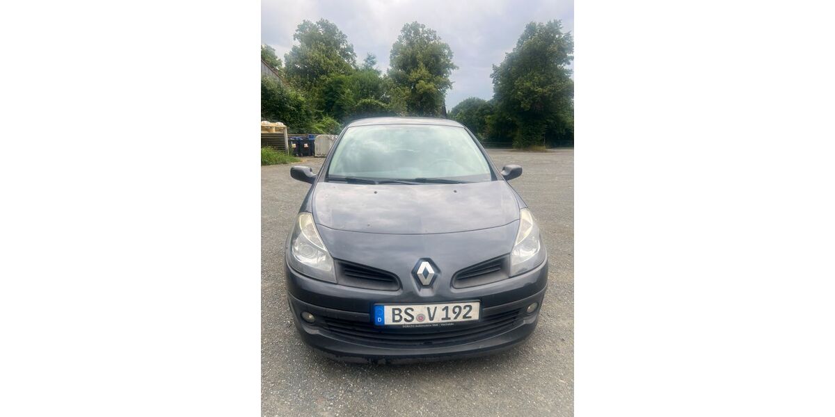 Renault Clio 233.287 km 1.750 &euro; Salzgitter 38229