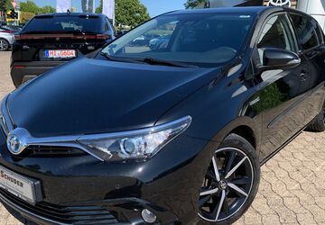 Toyota Auris 108.750 km 13.440 &euro; Hildesheim 31137