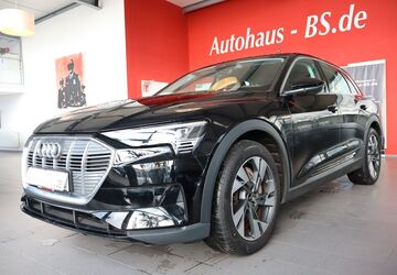 Audi e-tron 39.956 km 29.900 &euro; Braunschweig 38116