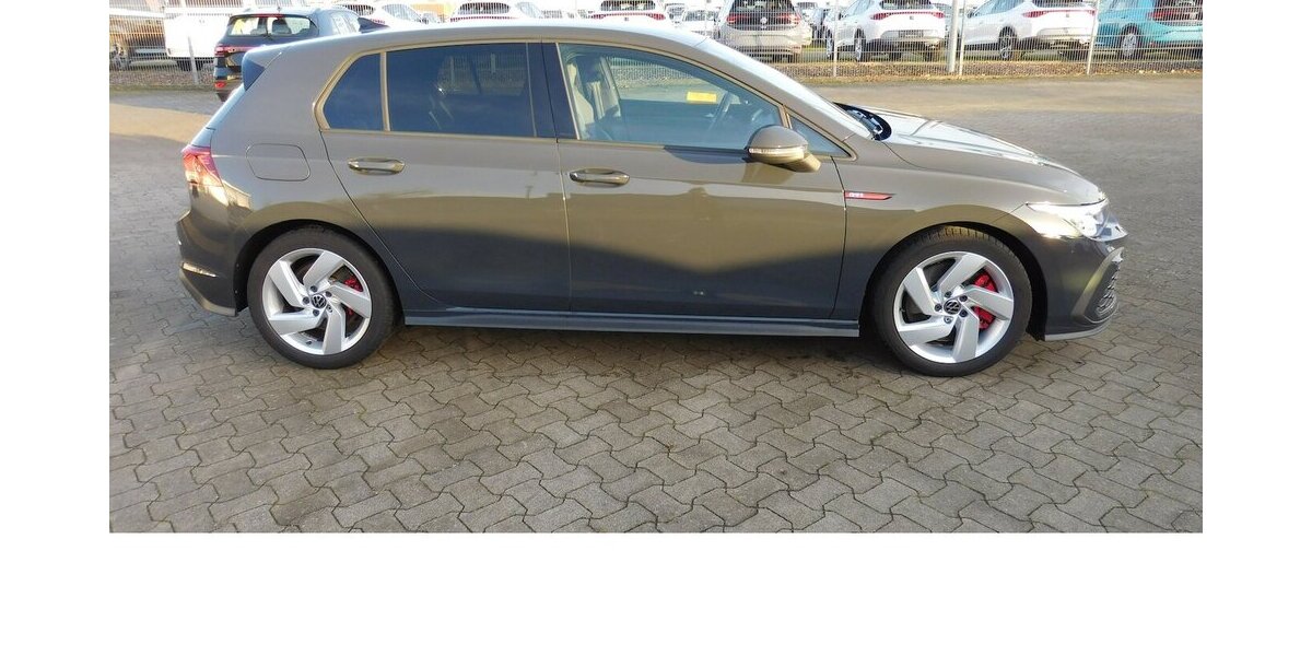 VW Golf 2.0 VIII GTI Performance 4TRG TSI BMT Navi 25.600 km 24.990 &euro; Vordorf 38533