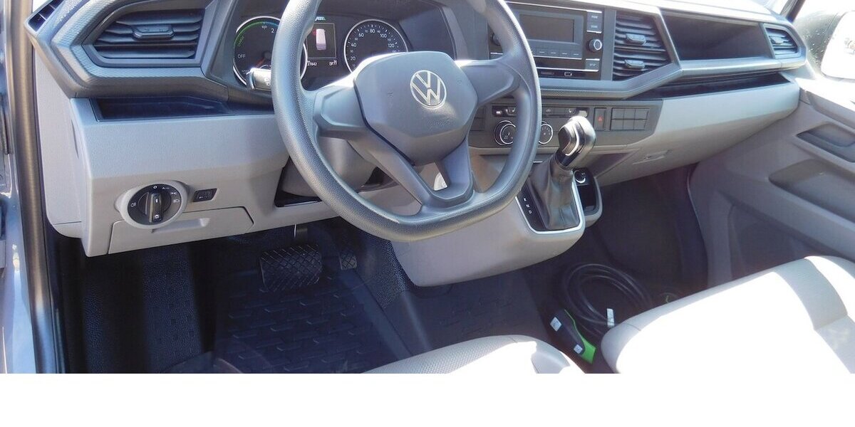 VW T6.1 Transporter 1 Abt e- Lang 4-Gang Automatic 27.900 km 15.390 &euro; Vordorf 38533