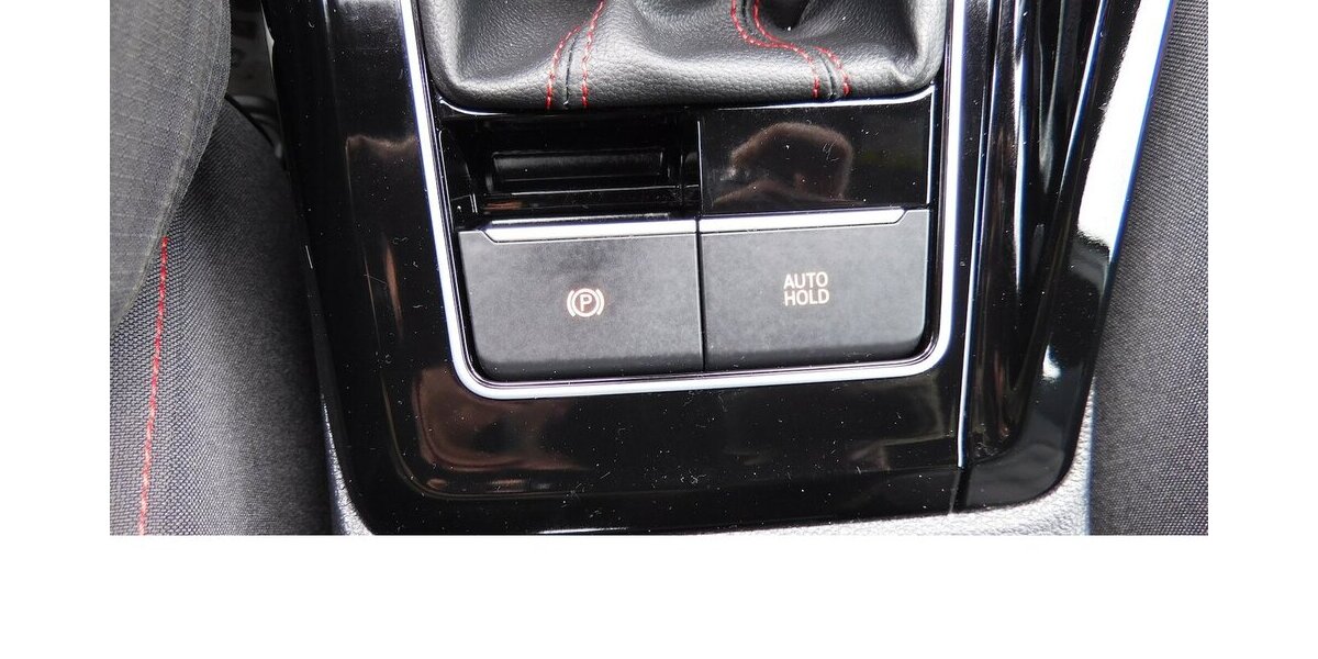 VW Golf GTI Golf 2.0 VIII TSI Performance 4Trg Navi 25.100 km 23.990 &euro; Vordorf 38533