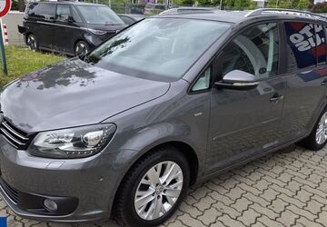 VW Touran 126.015 km 12.299 &euro; Salzgitter 38229
