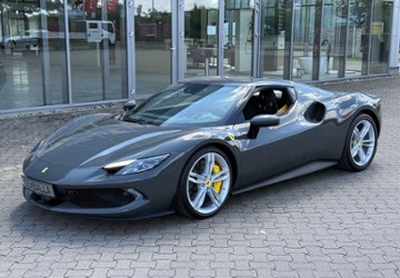 Ferrari 296 GTB 1.300 km 239.800 &euro; Braunschweig 38112
