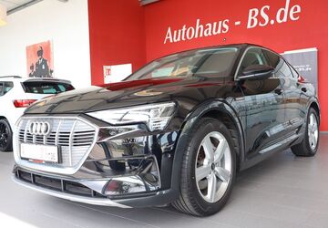 Audi e-tron 50.000 km 26.800 &euro; Braunschweig 38116