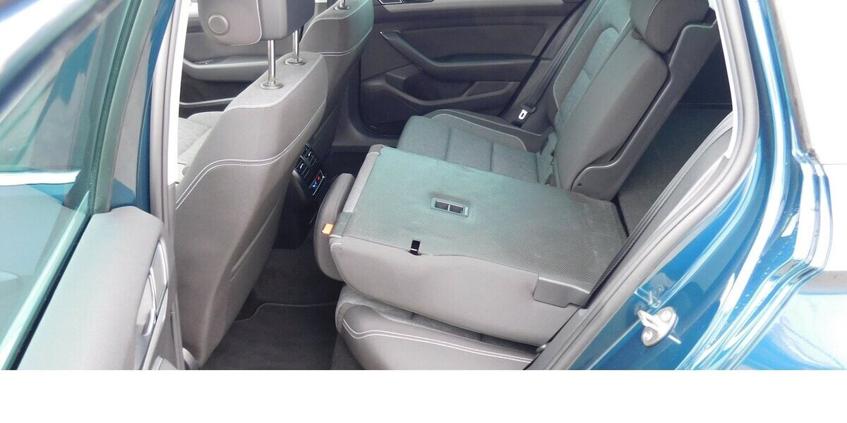 VW Passat Variant 2.0 BusinesTDI DSG Navi Klima 32.200 km 23.990 &euro; Vordorf 38533