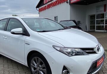 Toyota Auris 189.000 km 8.990 &euro; Goslar 38644