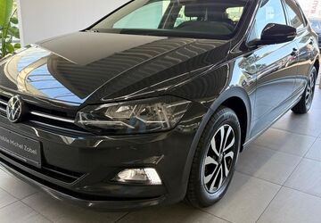 VW Polo 84.000 km 13.490 &euro; Braunschweig 38116