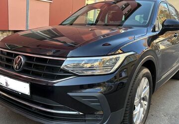 VW Tiguan 69.000 km 21.490 &euro; Salzgitter 38228