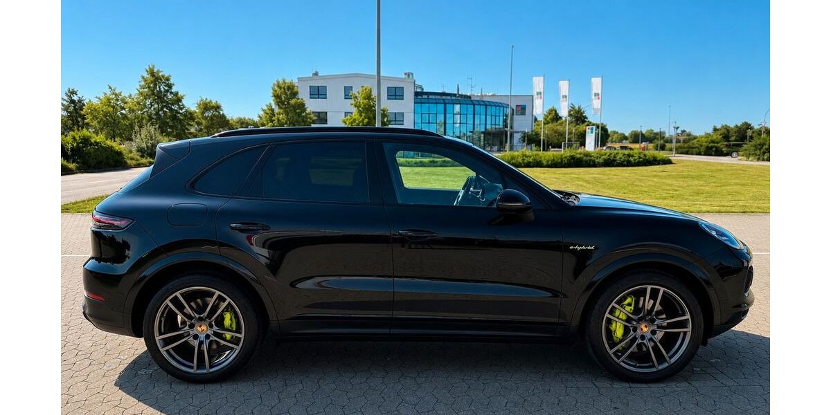 Porsche Cayenne 127.000 km 59.999 &euro; Braunschweig 38112