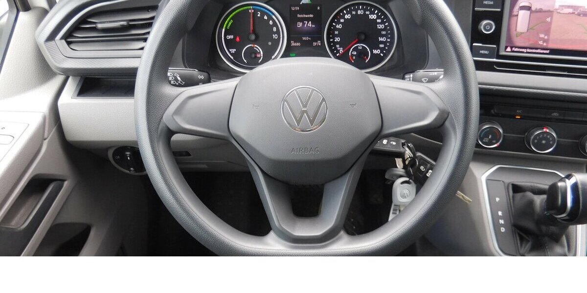 VW T6.1 Transporter 1 Abt e- Lang 4-Gang Auto Navi 26.700 km 17.390 &euro; Vordorf 38533