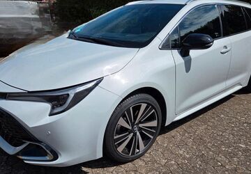 Toyota Corolla 9.115 km 27.000 &euro; Peine 31228
