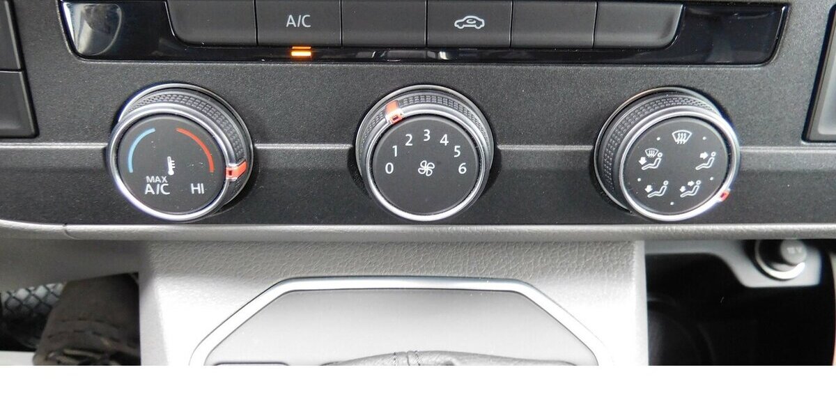 VW T6.1 Transporter 1 Abt e- Lang 4-Gang Automatic 5.200 km 17.690 &euro; Vordorf 38533